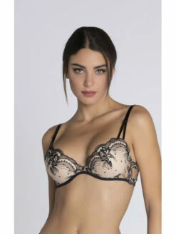 Soutien-gorge Coque FOLLEMENT SEXY 12 Soutien-gorge Coque FOLLEMENT SEXY -WACOAL Boutique soutien gorge coque follement sexy 4